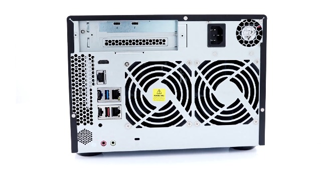 Amazon.com: QNAP TVS-672XT 6 Bay Thunderbolt 3 NAS with 8GB RAM